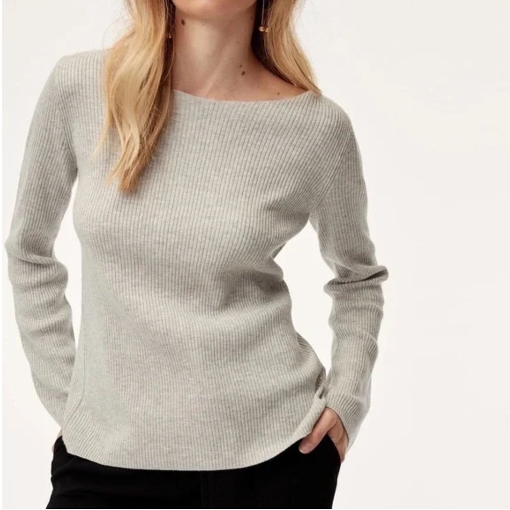 Aritiza Babaton - Kitano Sweater Ribbed Knit Twist Back Minimalist Sweater - Picture 4 of 12